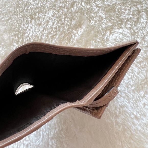 Authentic Gucci compact wallet - Picture 8 of 8